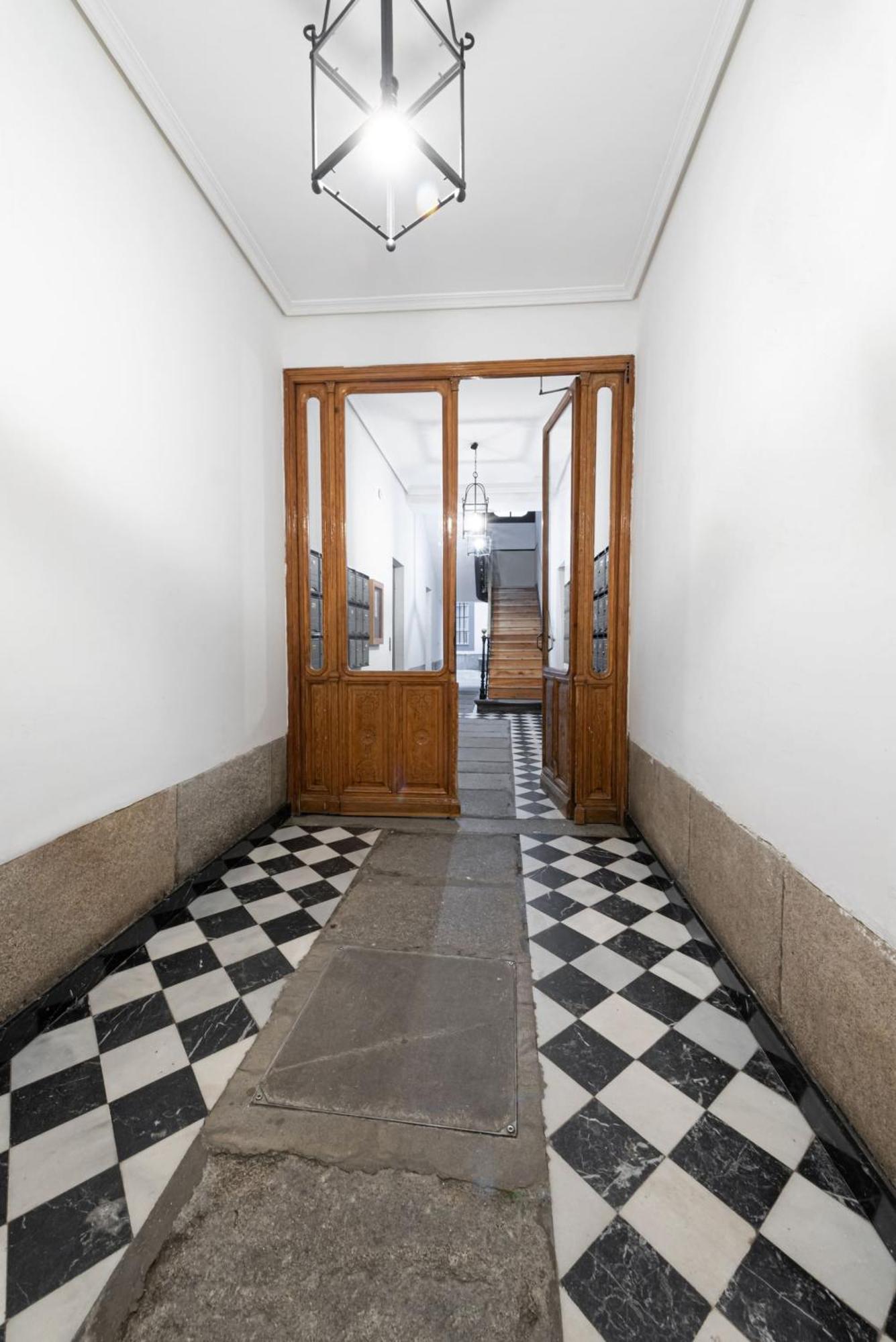 Apartamentos Day Madrid Luna Centro Gran Via Sol Malasana Exterior photo
