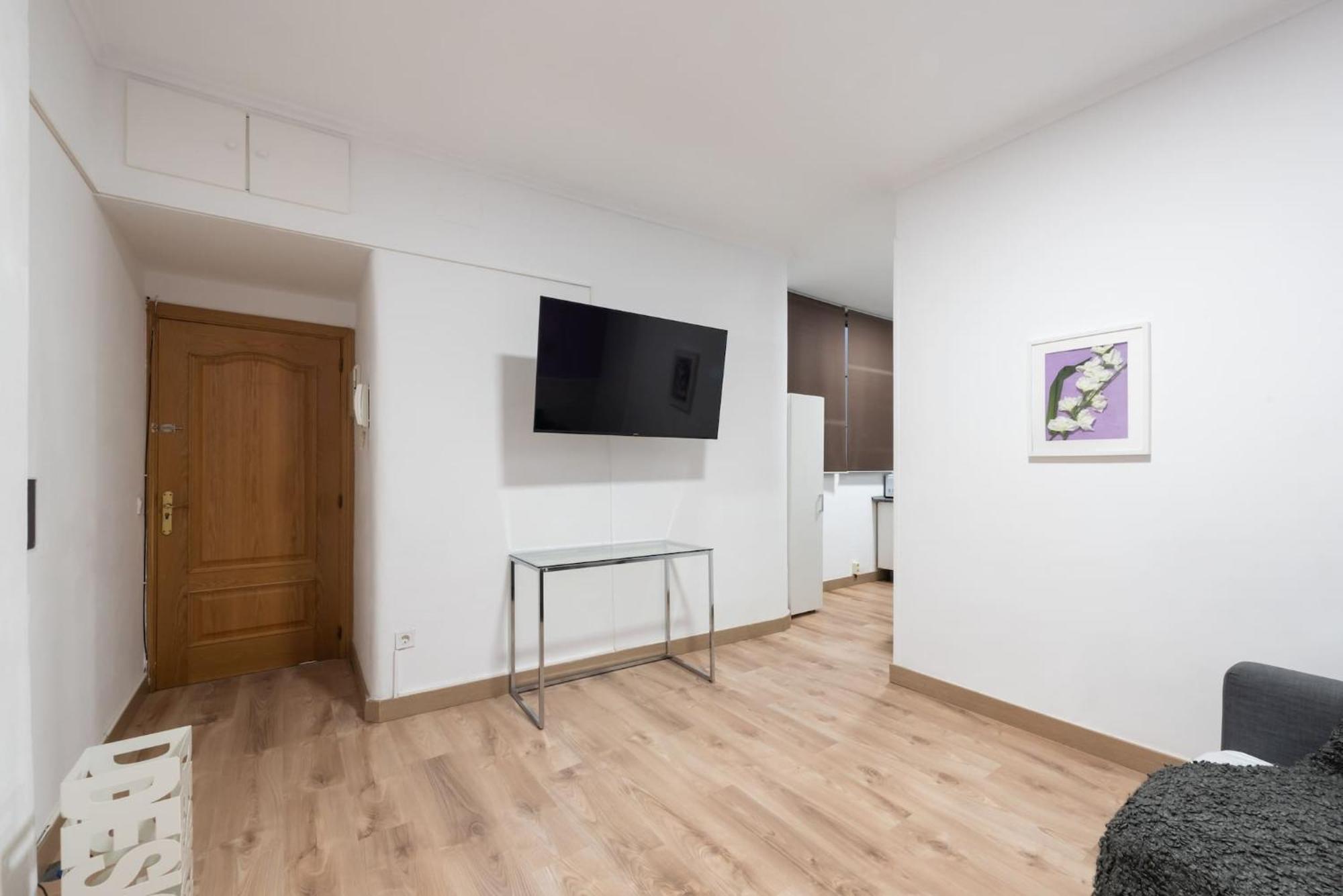 Apartamentos Day Madrid Luna Centro Gran Via Sol Malasana Exterior photo